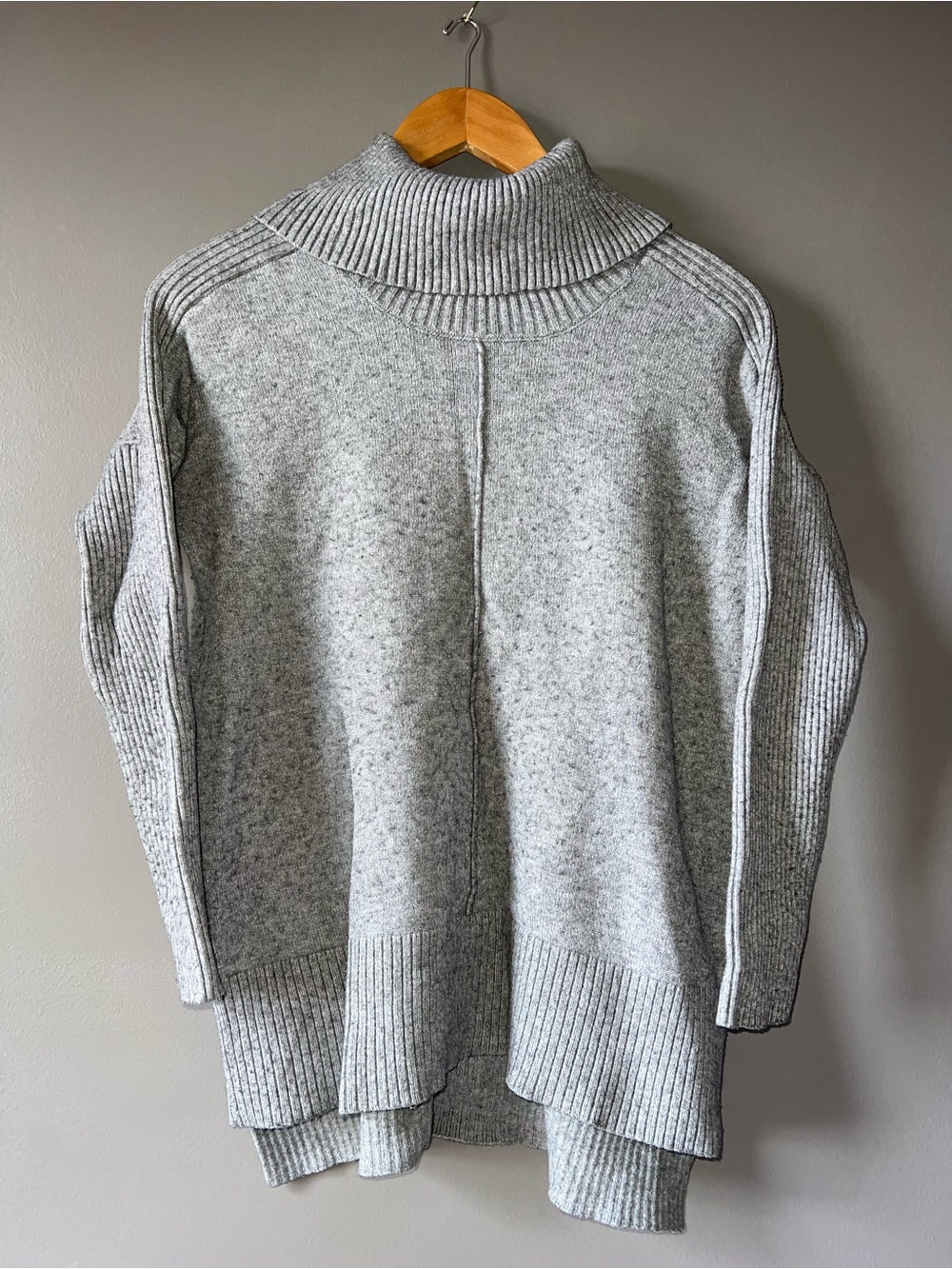 Cable + Gauge Cozy Grey Turtleneck Women's Sweater